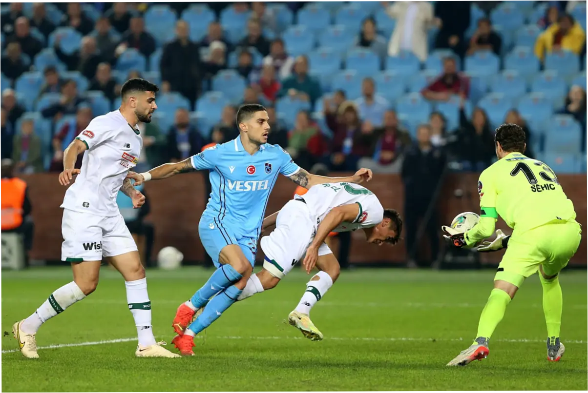 Konyaspor vs Trabzonspor: Pertarungan Sengit di Minggu ke-31 Super Lig Turki