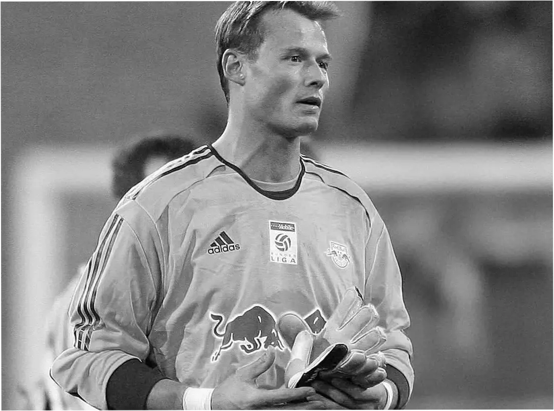 Mantan Kiper Juventus dan Arsenal, Alex Manninger, Meninggal Dunia pada Usia 48 Tahun