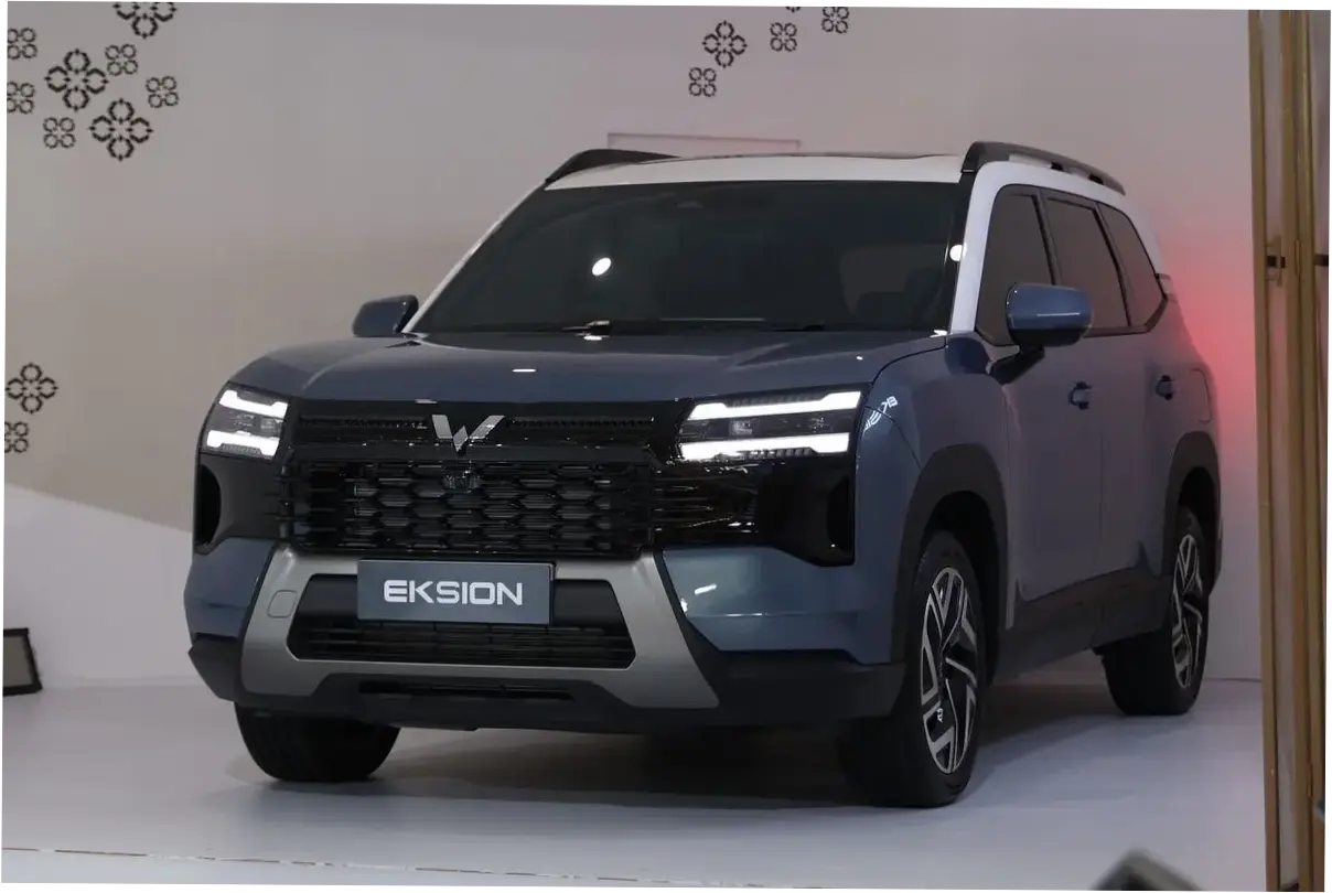 Wuling Motors Meluncurkan SUV Eksion dengan Teknologi Listrik dan Hybrid