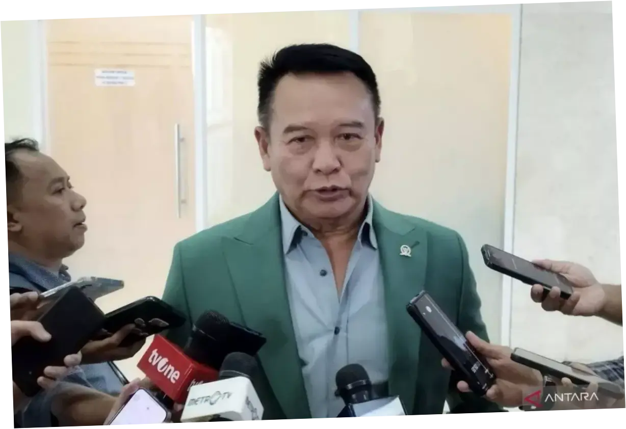 DPR Soroti Kebijakan Militer Dilibatkan dalam Beasiswa LPDP, Tugas Tentara Disentil
