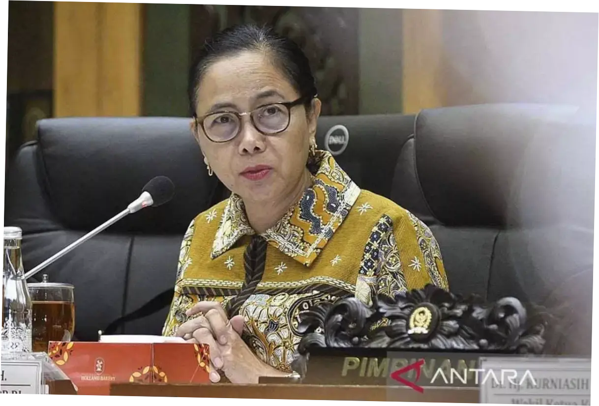 DPR Tolak Prodi Keguruan Dihapus, Banyak Daerah Disebut Masih Kekurangan Guru