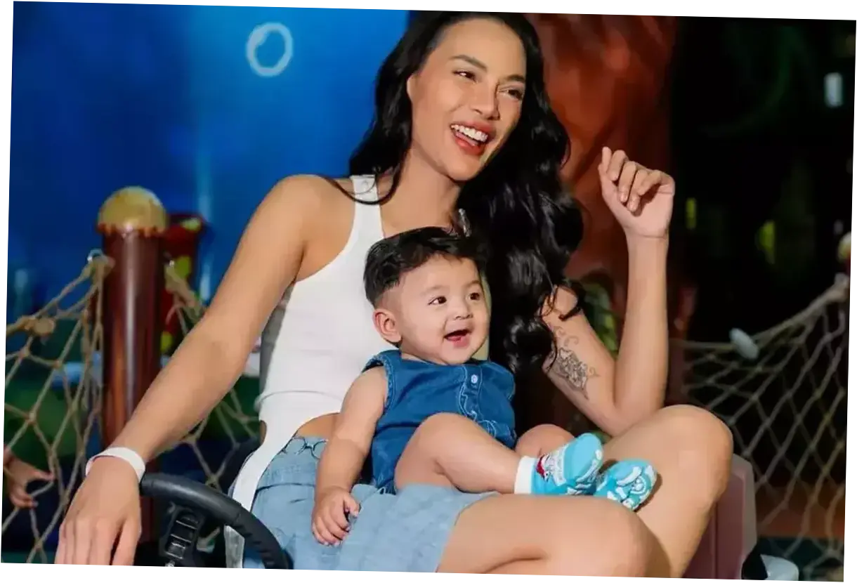 Erika Carlina: Punya Anak, Fokus Karier, dan Lebih Jarang ke Luar Negeri