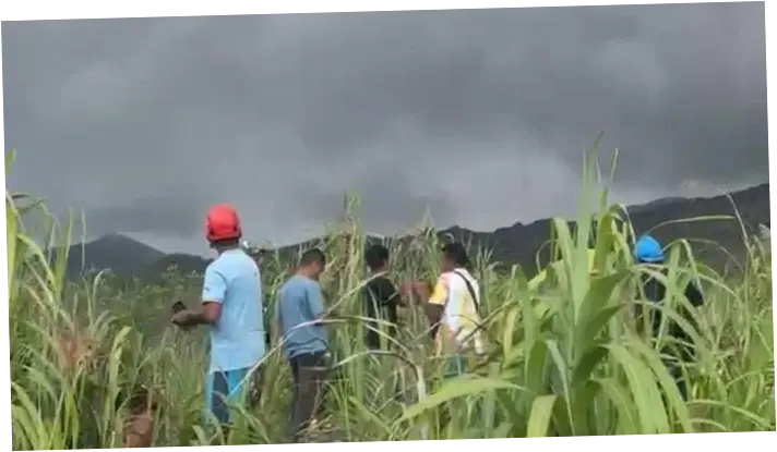 Pencarian Pendaki Singapura di Gunung Dukono