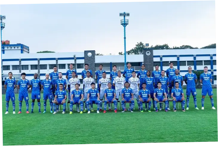 Persib Bandung Incar Tiga Pemain Baru Jelang Bursa Transfer 2026