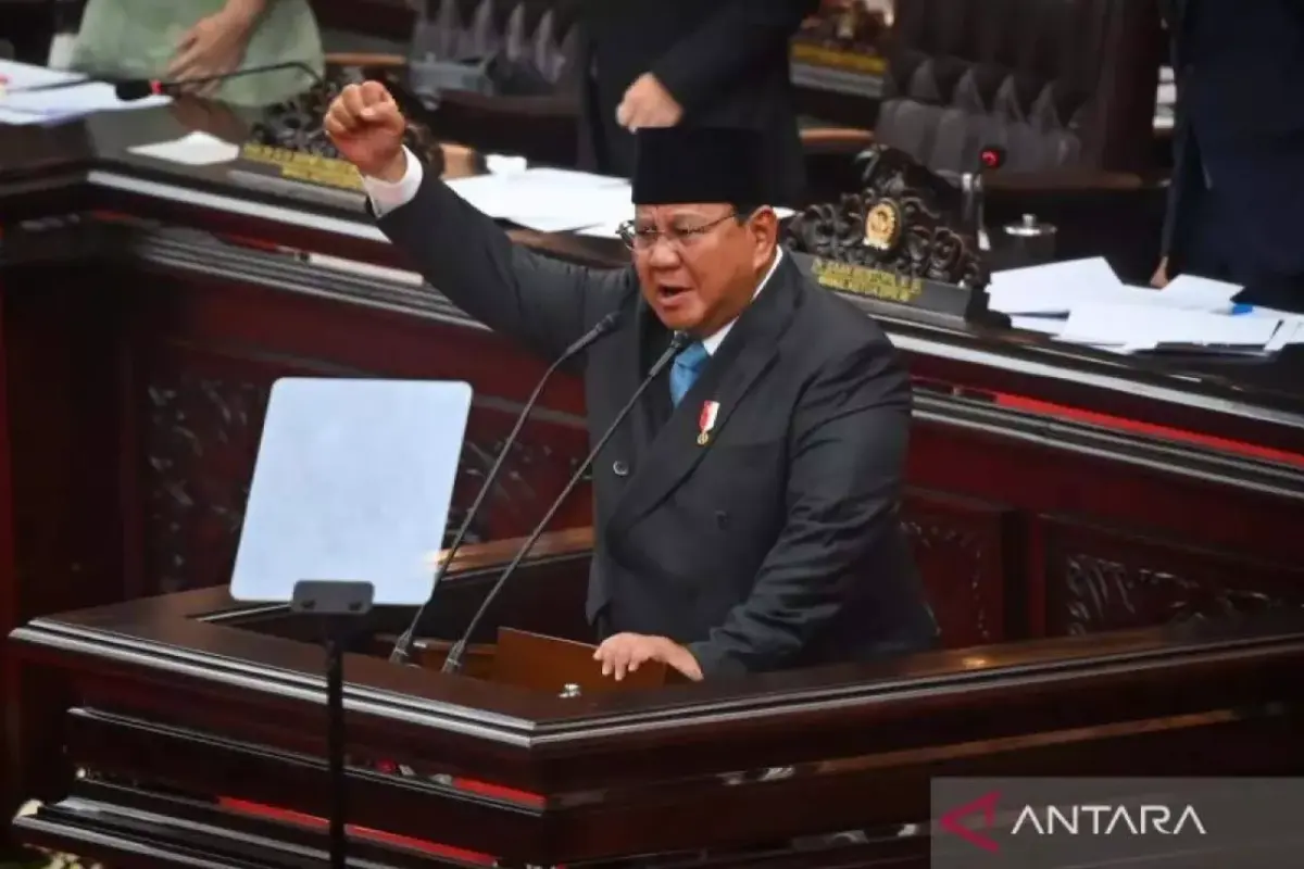 Prabowo Subianto: Kritik PDIP Keras, Tetapi Dipersilakan Menang Tender Pemerintah