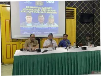 Prabowo Subianto Memasukkan Jumhur Hidayat ke Kabinet untuk Lawan Oligarki