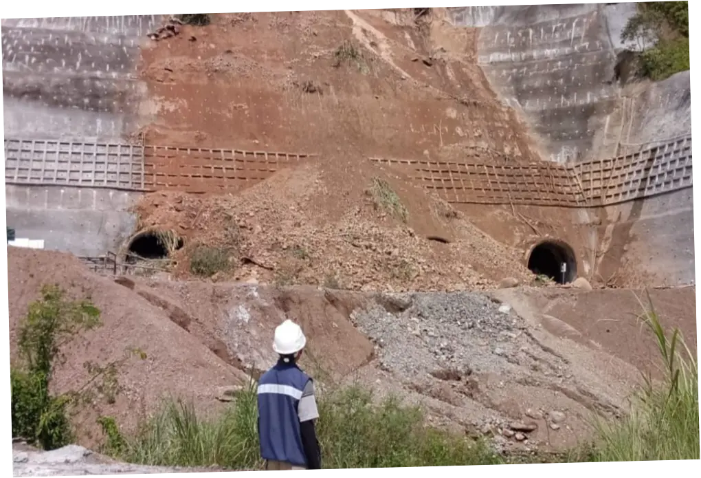 Proyek PLTA Upper Cisokan Dihentikan Setelah Longsor