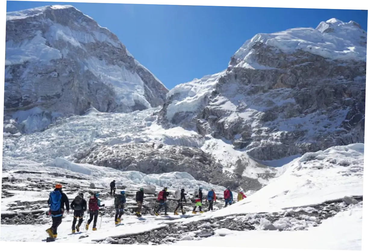 Taklukkan Gunung Everest, Pendaki Mostafa Salameh Bawa Mimpi Anak-Anak Gaza