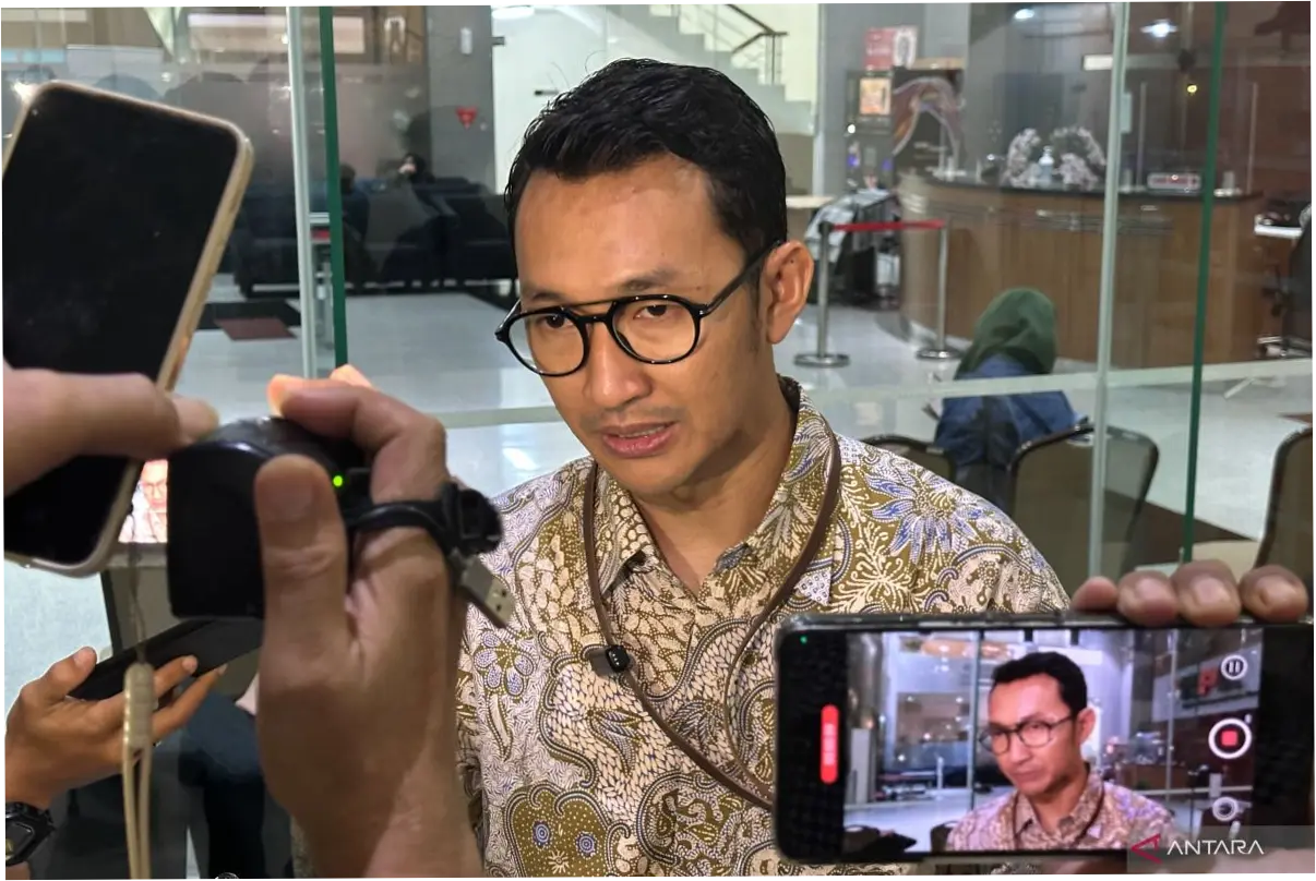 4 Tersangka Korupsi Gedung Pemkab Lamongan Diperiksa KPK, Ada ASN dan Swasta