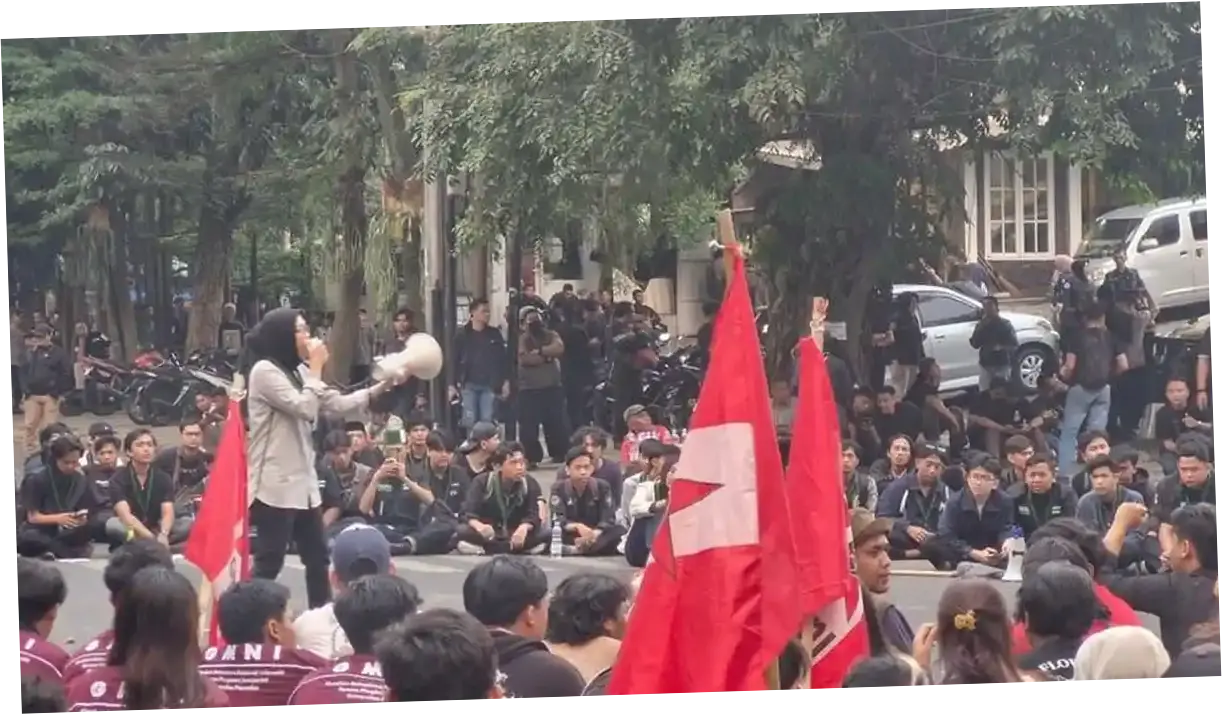 Demonstrasi di DPRD Jabar: 29 Ditangkap, 6 Diproses Hukum