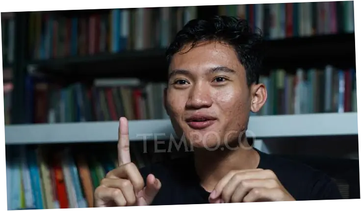 Eks Ketua BEM UGM Tiyo Ardianto Temukan Alat Pelacak dan Menyampaikan Terima Kasih kepada Prabowo