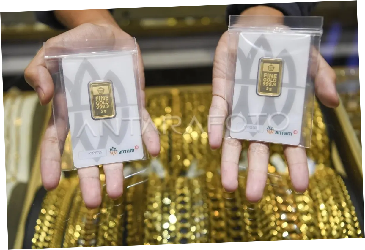 Harga Emas Antam Hari Ini Turun Banyak, Saatnya Borong