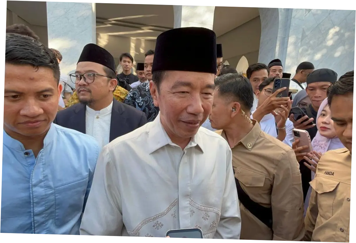 Jokowi Keliling Indonesia, Kemungkinan Bicara MBG Demi Gibran di Pilpres 2029