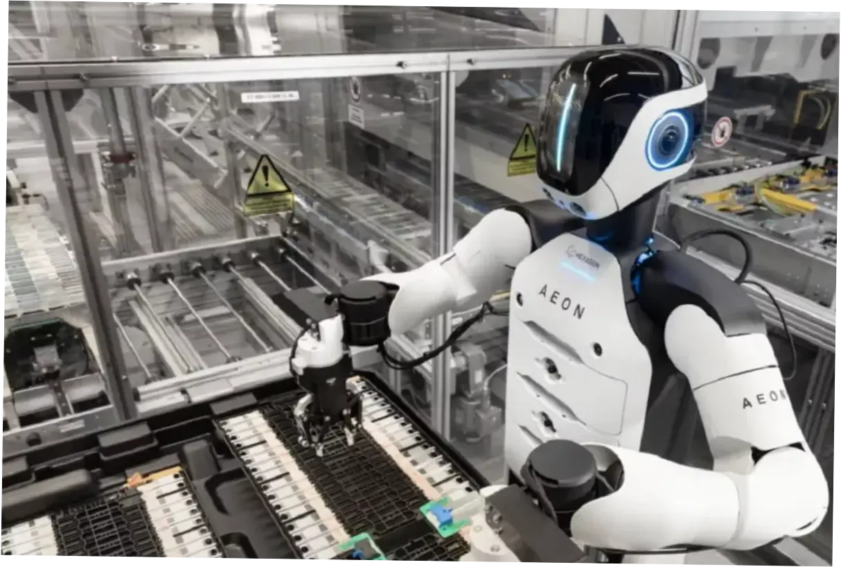 Modernisasi Manufaktur, BMW Operasikan Robot Humanoid untuk Genjot Produksi Mobil