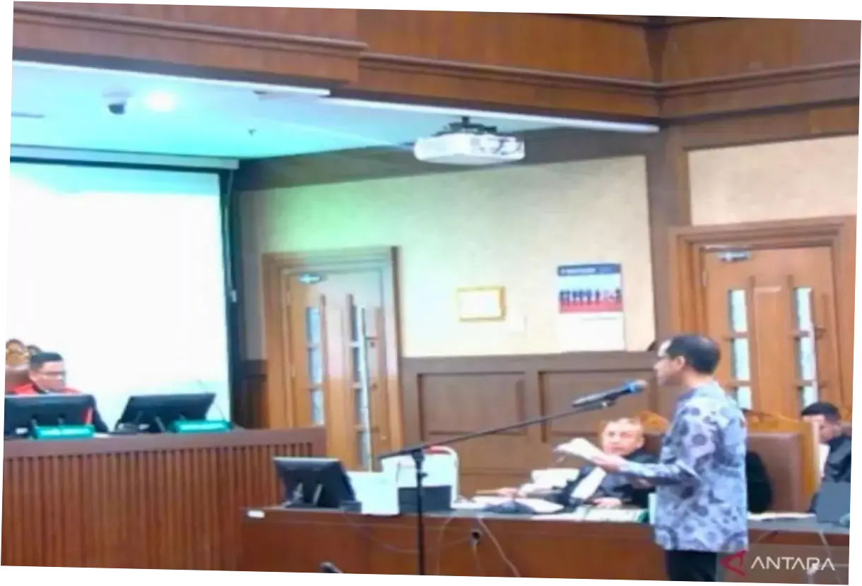 Nadiem Makarim: Menteri yang Lupa akan Jabatan Politiknya