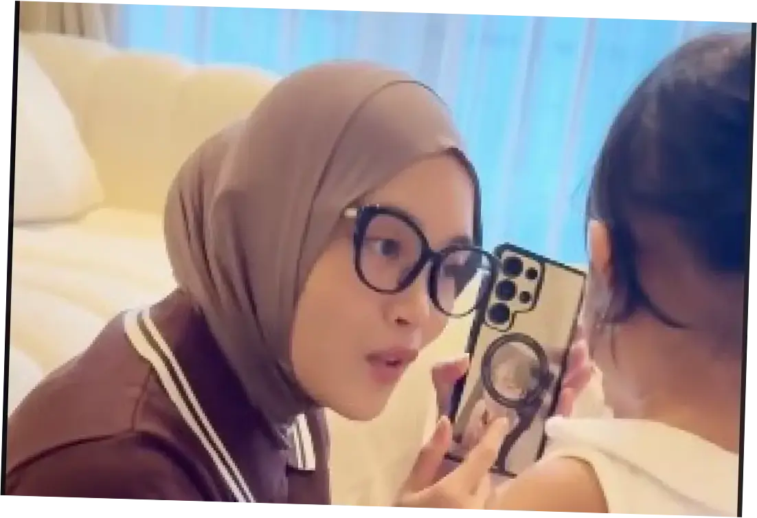 Putri Delina Kenalkan Sehun Exo ke Anak Rizky Febian, Ekspresinya Bikin Ngakak
