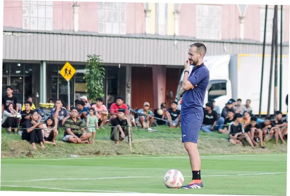 Target Pelatih Mario Lemos di Persijap Jepara di Super League 2026/2027