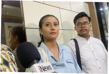 Awkarin Kembalikan Uang Saku dari Hanania Group, Kerja Sama Umrah Cuma Barter