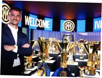 Bursa Transfer Liga Italia: Inter Milan Gagal Rekrut Bek AS Roma, Juventus Hadapi Persaingan dari Leeds United