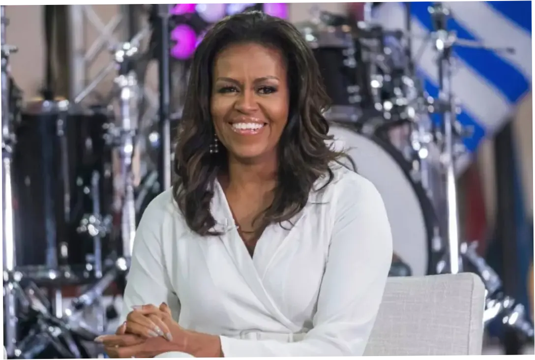 Nasihat Tegas Michelle Obama untuk Wanita: Jangan Jadi Penyelamat Finansial Pacar